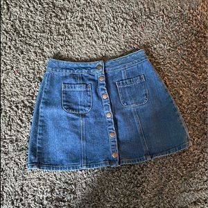 ⭐️Brandy Melville Skirt